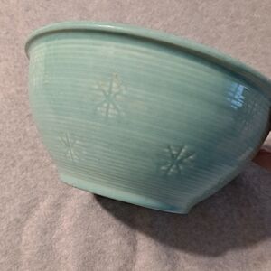 Vintage Teal Green Ceramic USA Made Mixing Bowl Star Snowflake 9”